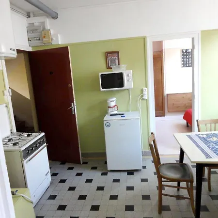Appartement De 2 Chambres A La Bourboule Avec Magnifique Vue Sur La Montagne Jardin Clos Et Wifi A 12 Km Des Pistes Apartament *